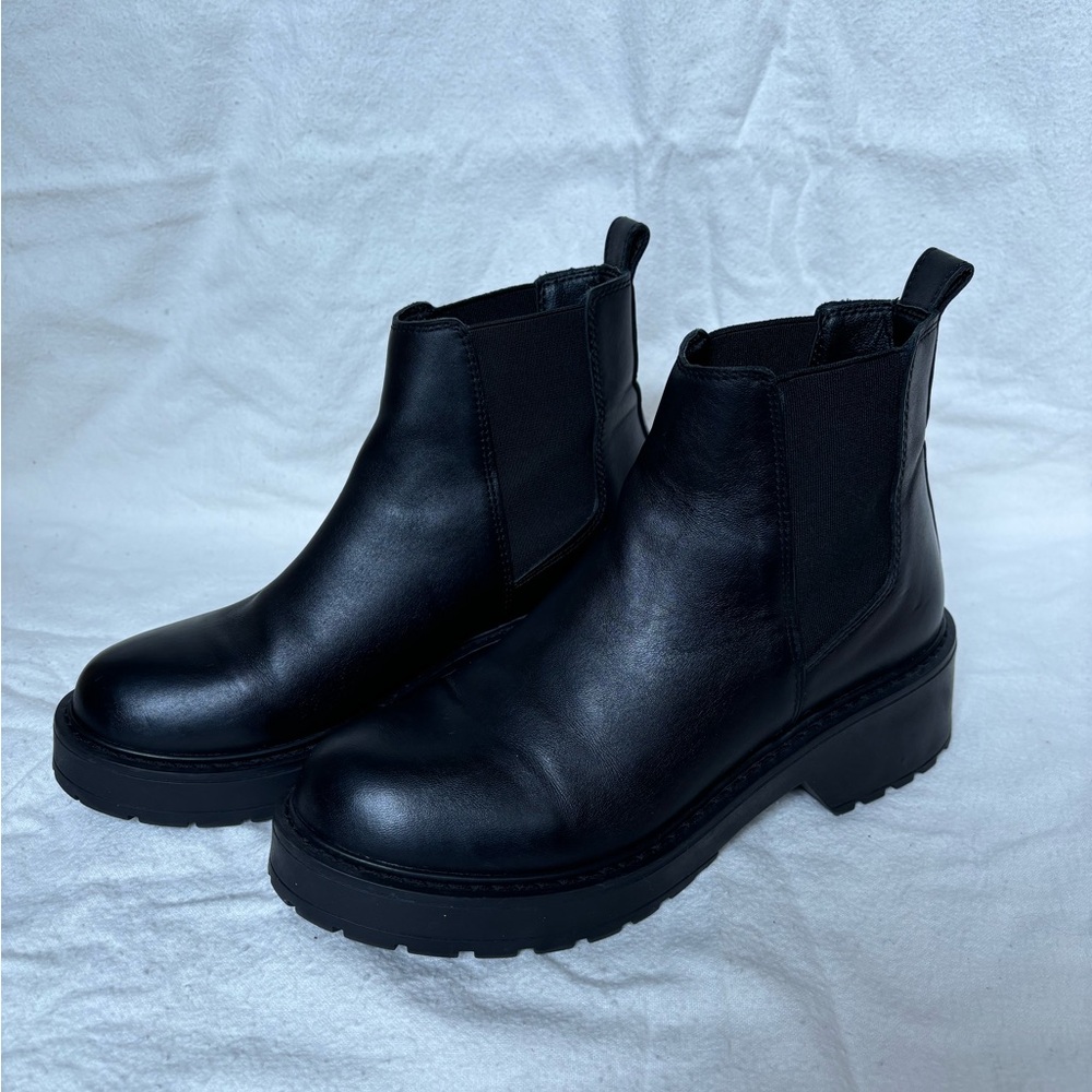 Steve Madden Tyclone Chelsea Boots